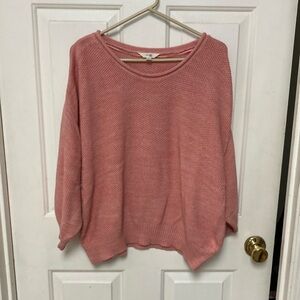3/$20…bundle and save …
Cute pinkish sweater size 1x ladies